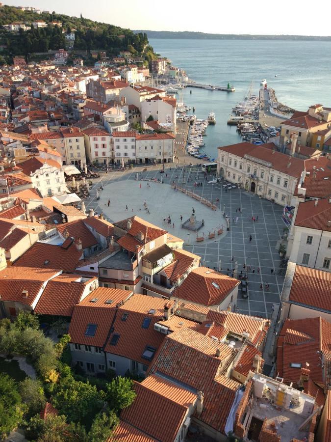 Apartments E & E Piran Eksteriør bilde